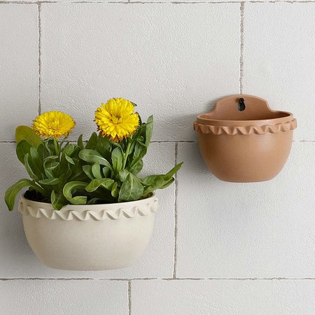 wall-pots